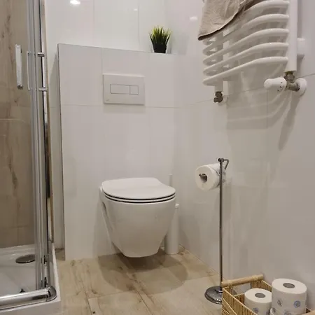 Mostowa 23 Hugo Apartment, Self Check-in 24h, Free Parking, Air-conditioning * Poznaň