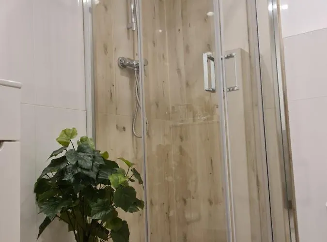 Mostowa 23 Hugo Apartment, Self Check-in 24h, Free Parking, Air-conditioning * Poznaň