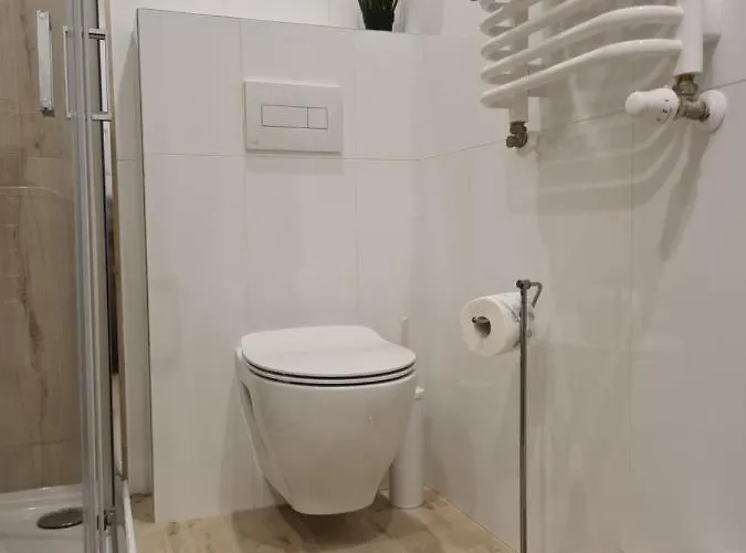 Mostowa 23 Hugo Apartment, Self Check-in 24h, Free Parking, Air-conditioning * Познань