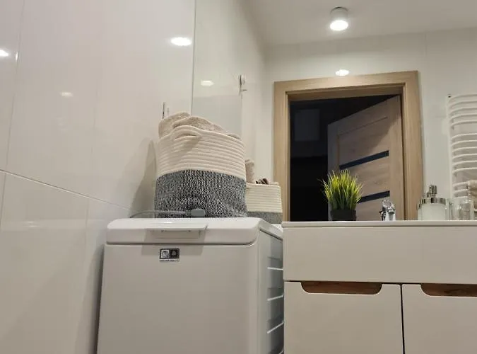 Mostowa 23 Hugo Apartment, Self Check-in 24h, Free Parking, Air-conditioning Апартаменты Познань