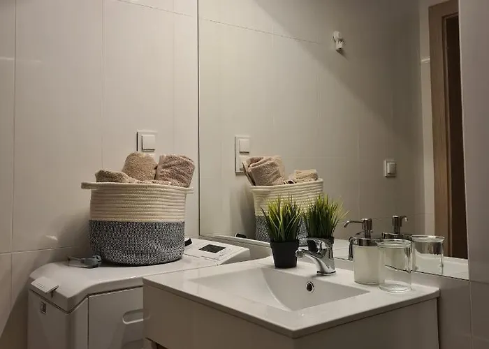 Mostowa 23 Hugo Apartment, Self Check-in 24h, Free Parking, Air-conditioning דירה